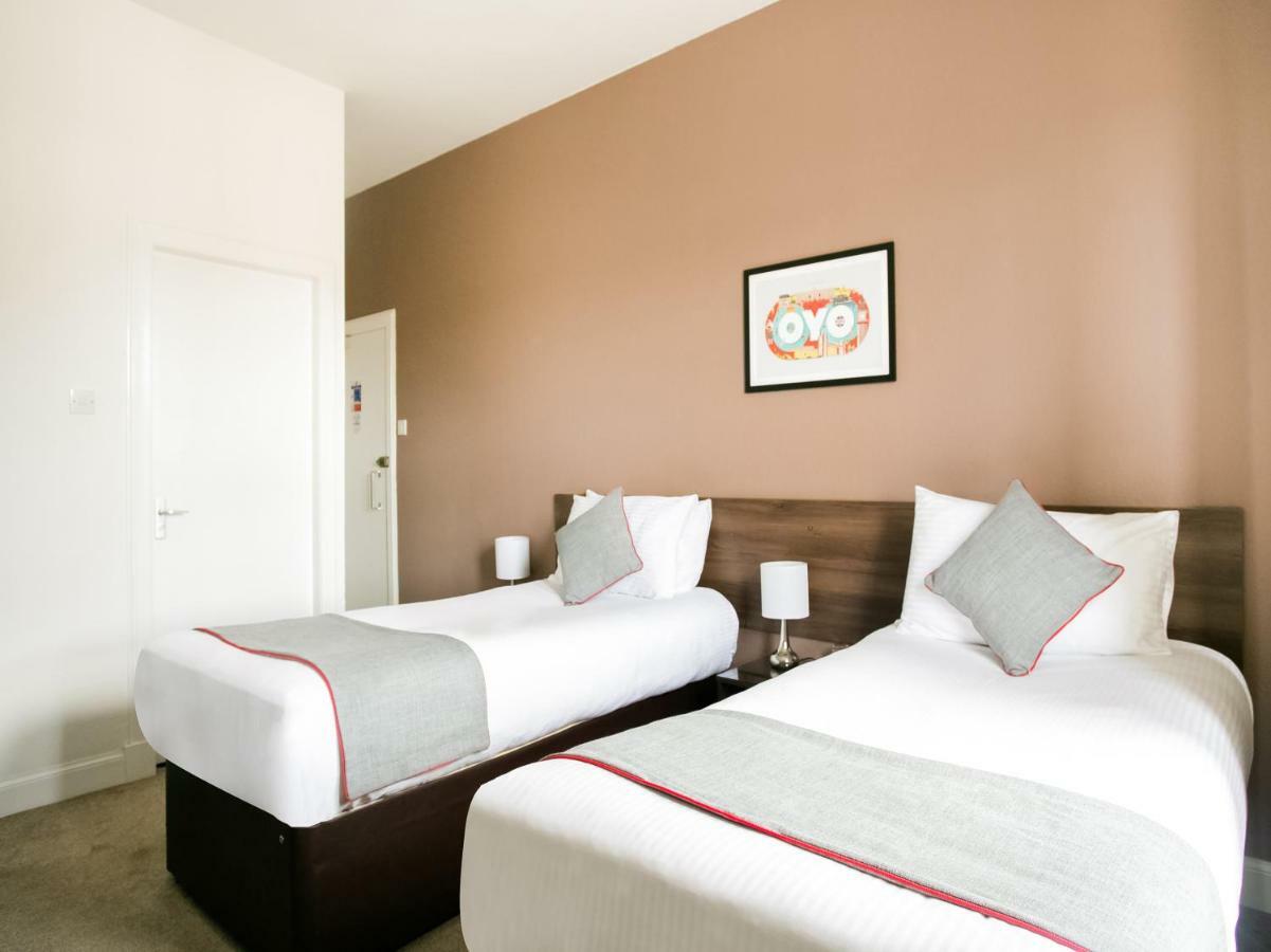 Corner Hotel Carnoustie Ngoại thất bức ảnh